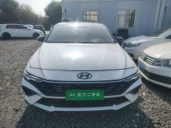 Hyundai Elantra 2023 1.5L CVT Luxury - ფოტო 2