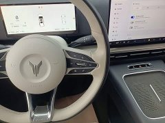 Voyah Lantu Dreamchaser PHEV AWD Flagship Kunpeng Edition - ფოტო 13