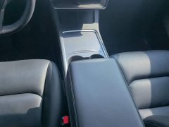 Tesla Model Y Rear-Wheel Drive - ფოტო 13