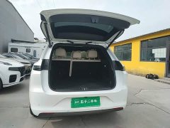 Li Auto L6 Pro - ფოტო 18