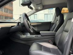 Tesla Model Y Rear-Wheel Drive - ფოტო 14