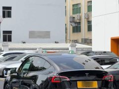 Tesla Model Y Rear-Wheel Drive - ფოტო 4