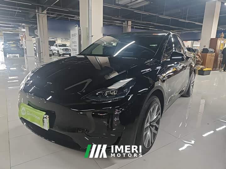Tesla Model Y Facelift Rear-Wheel Drive