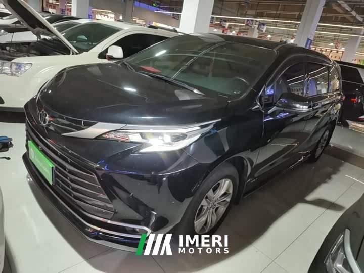 Toyota Sienna 2.5L Hybrid AWD Premium - ავტომობილი ჩინეთიდან
