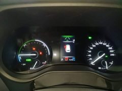 Toyota Sienna 2.5L Hybrid AWD Premium - ფოტო 11