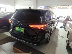 Toyota Sienna 2.5L Hybrid AWD Premium - ფოტო 6