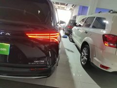Toyota Sienna 2.5L Hybrid AWD Premium - ფოტო 7