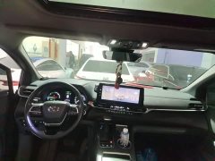 Toyota Sienna 2.5L Hybrid AWD Premium - ფოტო 9