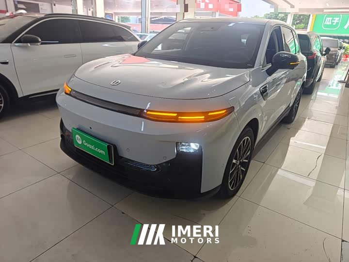 Leapmotor B10 510 Pleasure Edition - ავტომობილი ჩინეთიდან