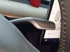 Tesla Model Y Rear-Wheel Drive - ფოტო 13