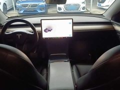Tesla Model Y Rear-Wheel Drive - ფოტო 9