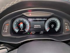 Audi Q7 55 TFSI quattro S line Sport - ფოტო 11