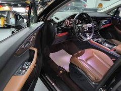 Audi Q7 55 TFSI quattro S line Sport - ფოტო 15