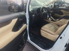 Toyota Vellfire 2020 Dual Motor 2.5L HV Premium Edition - ფოტო 15