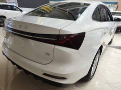 SAIC MG i5 1.5L CVT Luxury - ფოტო 7