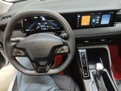 SAIC MG i5 1.5L CVT Luxury - ფოტო 9