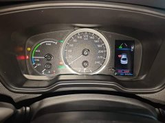 Toyota Corolla Hybrid 1.8H E-CVT Luxury - ფოტო 11