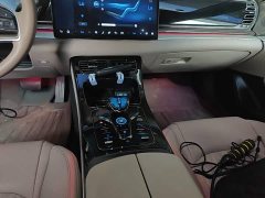 BYD Han DM-i 125KM Luxury - ფოტო 13