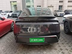 Tesla Model Y Rear-Wheel Drive - ფოტო 5