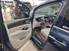 Denza BYD Denza D9 2022 DM-i 1040 Premium - ფოტო 15