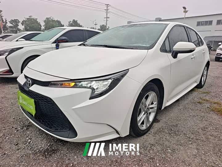 Toyota Corolla TNGA 1.5L CVT Base
