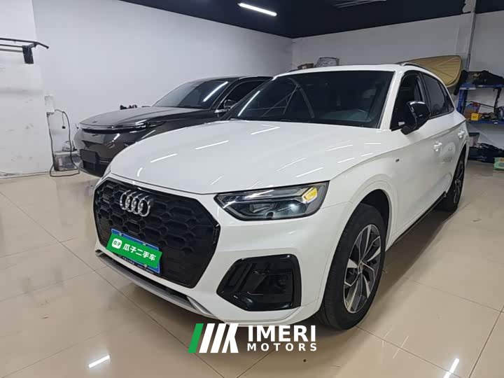 Audi Q5L 40 TFSI Luxury Dynamic - ავტომობილი ჩინეთიდან