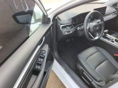 Geely Emgrand 4th Generation Champion Edition 1.5L CVT Luxury - ფოტო 15