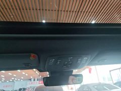 Toyota Sienna 2.5L Hybrid AWD Premium - ფოტო 17