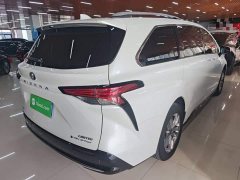 Toyota Sienna 2.5L Hybrid AWD Premium - ფოტო 6