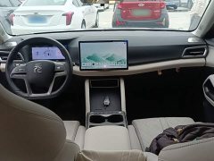 BYD Yuan UP Smart Drive 401KM Leading Edition - ფოტო 9