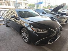 Lexus ES 2022 300h Excellence Edition - ფოტო 3