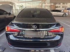 Lexus ES 2022 300h Excellence Edition - ფოტო 5