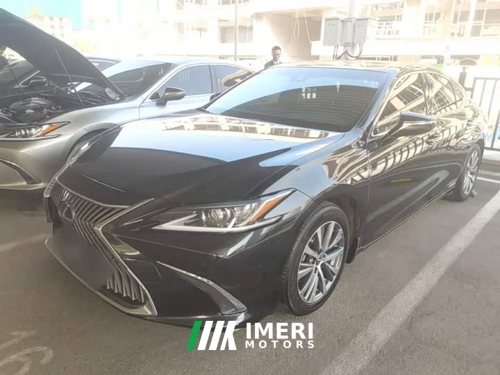 Lexus ES 300h Excellence