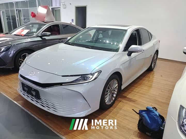 Toyota Camry 2.0L GVP Luxury