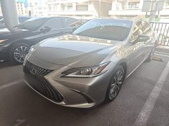 Lexus ES 2022 200 Excellence Edition - ფოტო 1