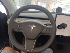 Tesla Model Y Rear-Wheel Drive - ფოტო 10