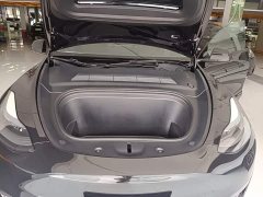 Tesla Model Y Rear-Wheel Drive - ფოტო 19