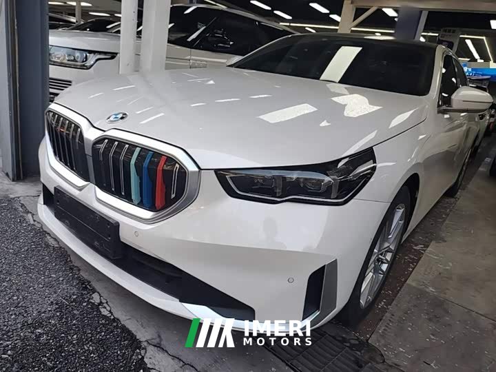 BMW 5 Series 525Li Luxury Package - ავტომობილი ჩინეთიდან