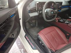 BMW 5 Series 525Li Luxury Package - ფოტო 15