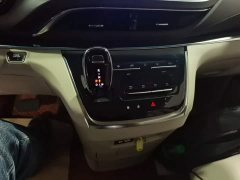 Buick GL8 Land Business Class Comfort Edition - ფოტო 13