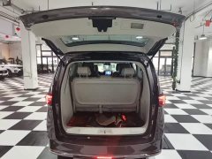 Buick GL8 Land Business Class Comfort Edition - ფოტო 18