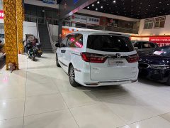 Honda Odyssey 2.0L e:HEV Luxury - ფოტო 10