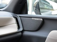 Volvo XC70 Plug-in Hybrid 2026 AWD Extended Range Plus - ფოტო 10