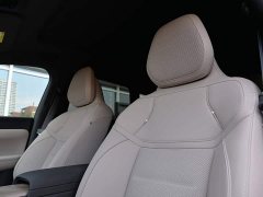 Volvo XC70 Plug-in Hybrid 2026 AWD Extended Range Plus - ფოტო 13