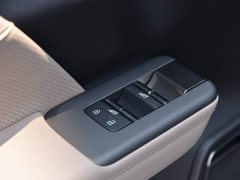 Volvo XC70 Plug-in Hybrid 2026 AWD Extended Range Plus - ფოტო 15