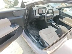Volvo XC70 Plug-in Hybrid 2026 Two-Wheel Drive Long Range Core - ფოტო 7