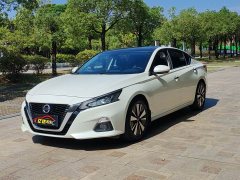Nissan Teana 2.0L XL Comfort - ფოტო 1