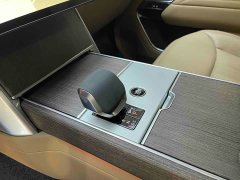 Land Rover Range Rover 3.0 L6 400PS Genesis Extended Edition - ფოტო 19