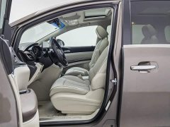 Buick GL8 2023 Land Executive Cabin Premium - ფოტო 10