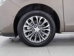 Buick GL8 2023 Land Executive Cabin Premium - ფოტო 17